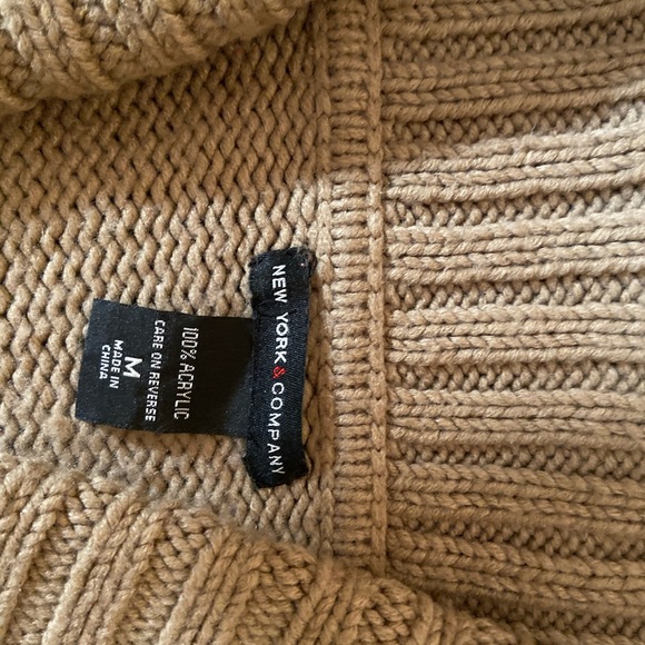 Cardigan - Picture 2 of 2